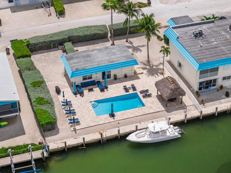 2 bedroom Condominium at 389 N Anglers Drive #206, Coral Club (50.0), Marathon — photo 2