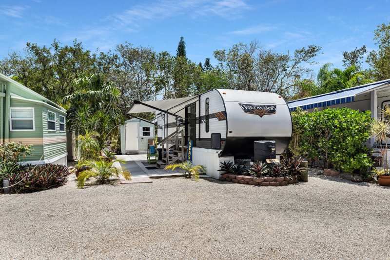 2 bedroom Mobile Home at 101551 Overseas Highway ## 148, Key Largo Kampground (101.5), Key Largo — photo 1