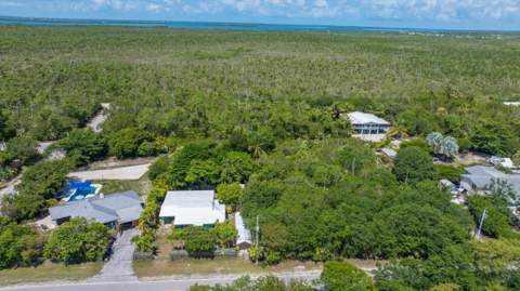 2828 Central Avenue, Big Pine Key FL - photo 24 of 63