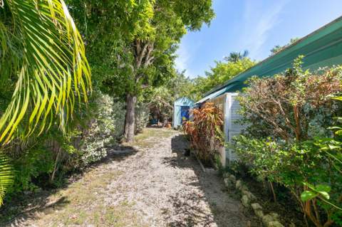 2828 Central Avenue, Big Pine Key FL - photo 11 of 63