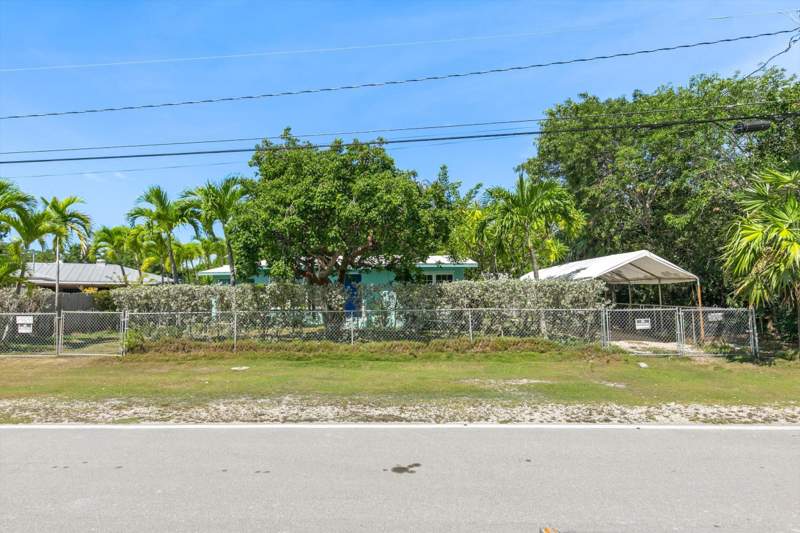 3 bedroom Single Family Residence at 2828 Central Avenue, Koehns Sub (30.5), Big Pine Key — photo 5