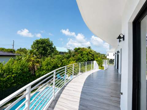 273 W Seaview Drive, Duck Key FL - photo 9 of 39