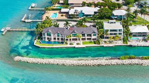 201 W Seaview Drive, home for sale in Duck Key 33050