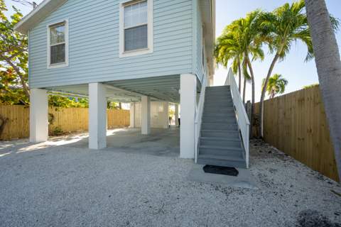 24 Beach Drive, Saddlebunch FL - photo 11 of 47