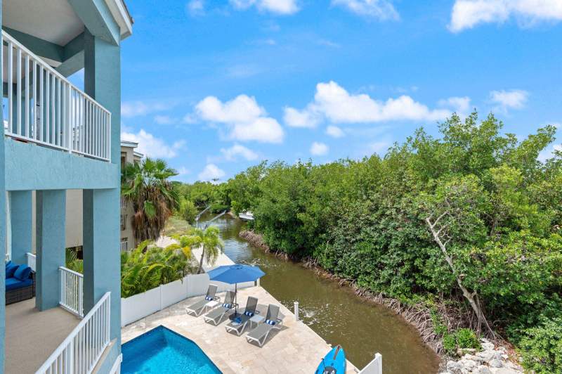 4 bedroom Single Family Residence at 1106 Thatch Lane, Cutthroat Harbor Est (23.0), Cudjoe Key — photo 5