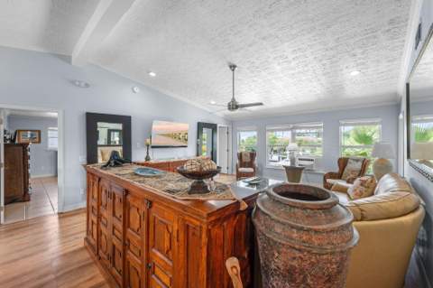 581 12Th Street, Key Colony FL - photo 14 of 49