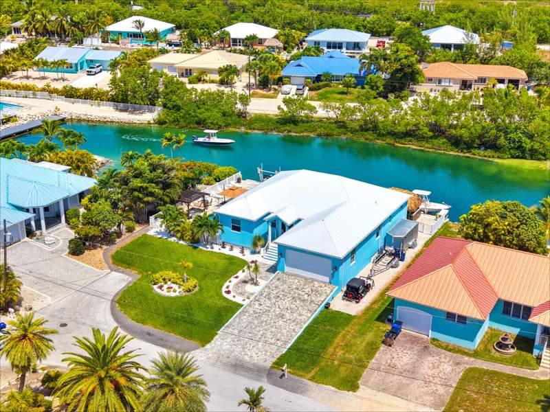 4 bedroom Single Family Residence at 20833 W 4Th Avenue, Cudjoe Gardens (21.0), Cudjoe Key — photo 2