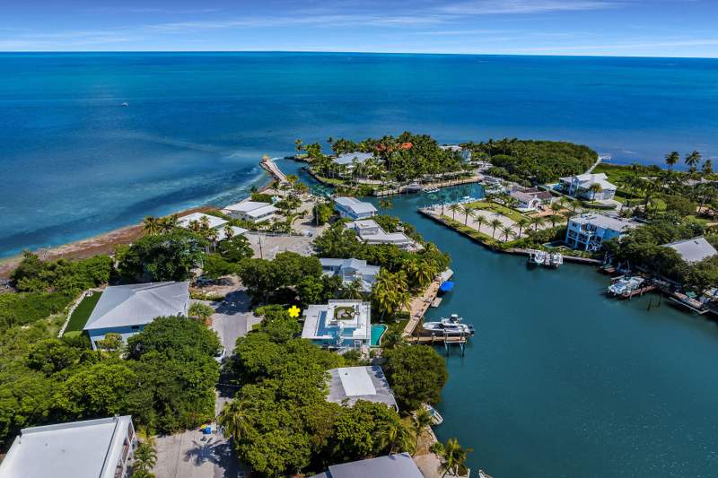 3 bedroom Single Family Residence at 313 North Drive, Plantation Lake Estates (87.0), Plantation Key — photo 4