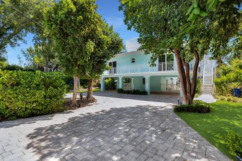 313 North Drive, Plantation Key FL - photo 12 of 49