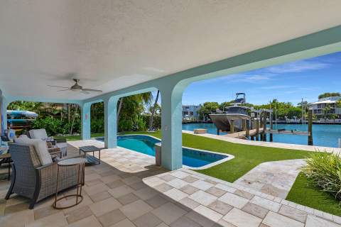 313 North Drive, Plantation Key FL - photo 11 of 49