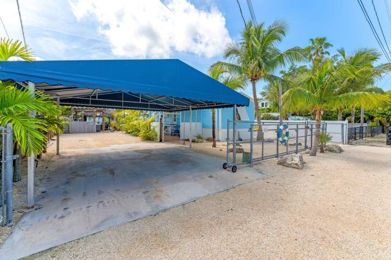 2 bedroom Mobile Home at 347 King Avenue, Key Largo Mob Homesites (104.5), Key Largo — photo 3
