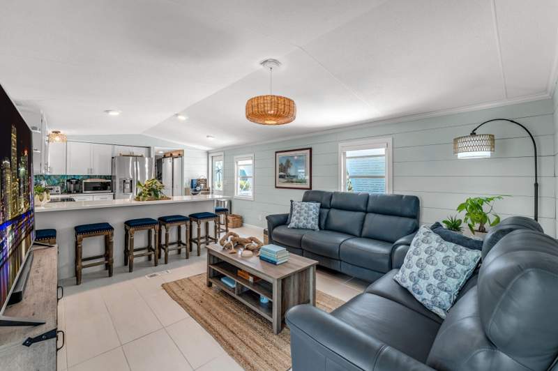 2 bedroom Mobile Home at 347 King Avenue, Key Largo Mob Homesites (104.5), Key Largo — photo 4