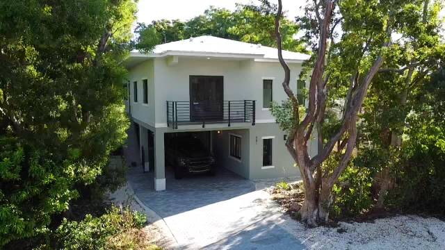 901 Estall Street