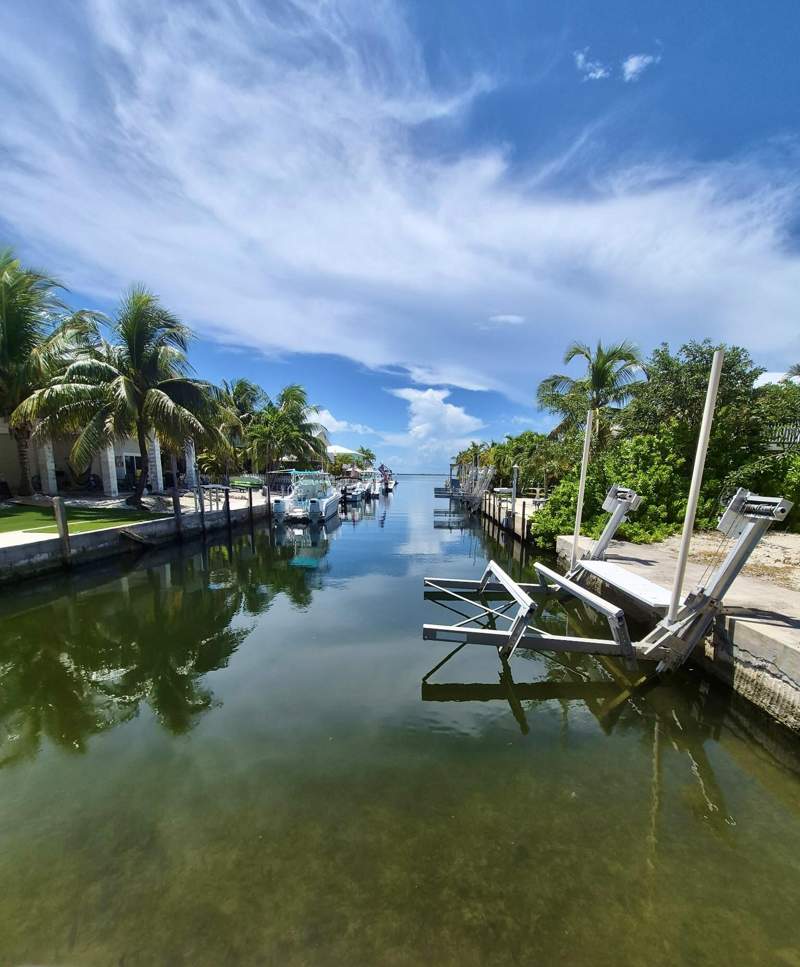 3 bedroom Single Family Residence at 22968 Drake Lane, Cutthroat Harbor Est (23.0), Cudjoe Key — photo 4
