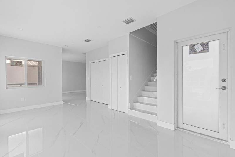 4 bedroom Single Family Residence at 31569 Avenue D, Big Pine Cove (31.5), Big Pine Key — photo 5