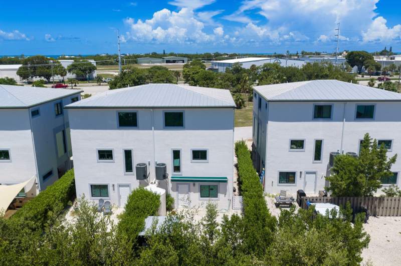 3 bedroom Half Duplex at 410 101St St Ocean Street #B, La Palma of the FL Keys (52.5), Marathon — photo 4