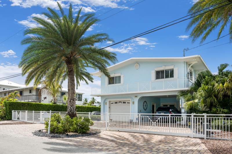 5 bedroom Single Family Residence at 148 Giardino Drive, Venetian Shores (86.0), Plantation Key — photo 2