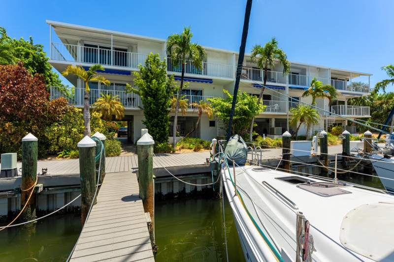 2 bedroom Single Family Residence at 96 Avenue C #4 & Slip A-16, Bonefish Townhouses (54.5), Marathon — photo 2
