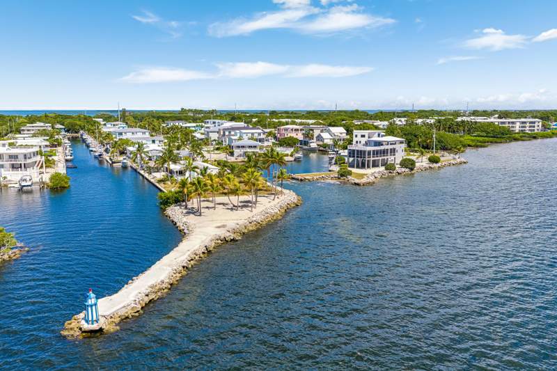 4 bedroom Single Family Residence at 108 Coral Way, Harborage (97.5), Key Largo — photo 3