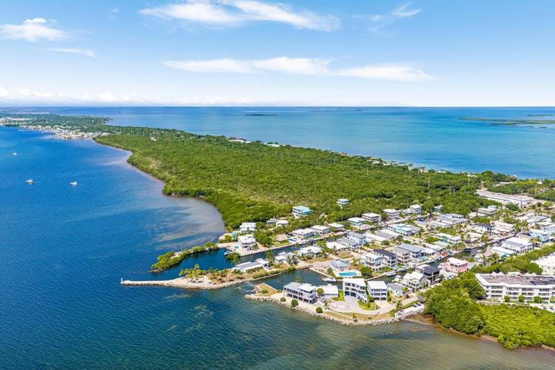 4 bedroom Single Family Residence at 108 Coral Way, Harborage (97.5), Key Largo — photo 5