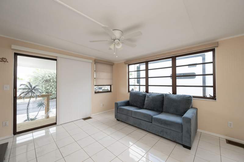2 bedroom Mobile Home at 55 Boca Chica Road #89, Seaside Resort Tp (10.0), Big Coppitt — photo 3