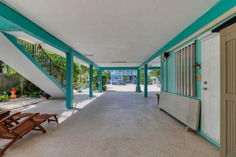 88 Marina Avenue, Key Largo FL - photo 8 of 57