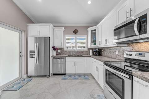 16 Jewfish Avenue, Key Largo FL - photo 12 of 35