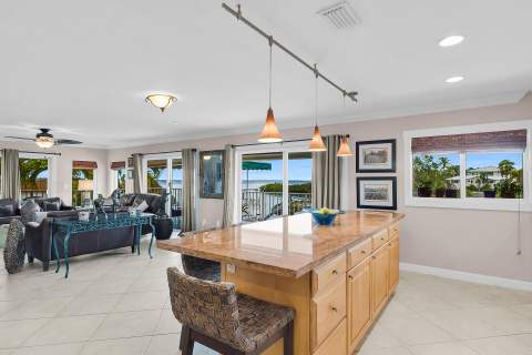 114 N Coconut Palm Boulevard, Plantation Key FL - photo 15 of 67