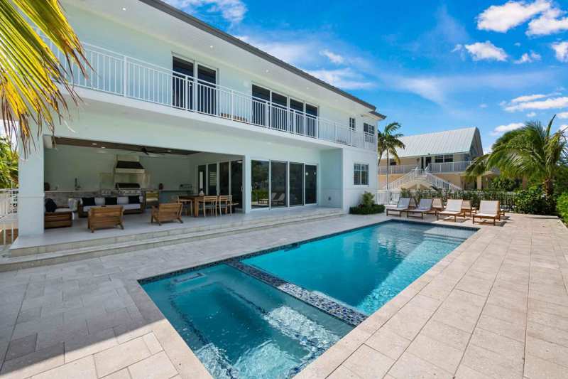 5 bedroom Fractional Ownership at 220 14Th Street, Coury Sub (53.5), Key Colony — photo 1
