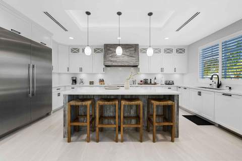 220 14Th Street, Key Colony FL - photo 7 of 36