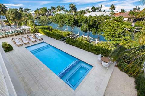 220 14Th Street, Key Colony FL - photo 13 of 36