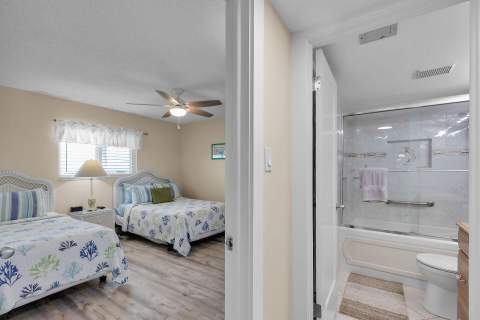 135 Coco Plum Drive #4C, Marathon FL - photo 17 of 38