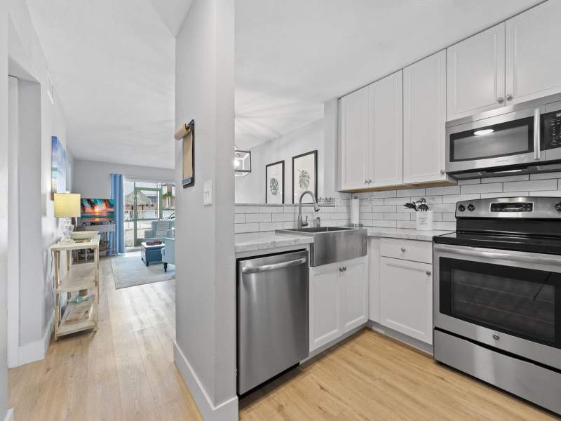 2 bedroom Condominium at 98321 Windward Avenue, Landings of Largo (98.0), Key Largo — photo 2