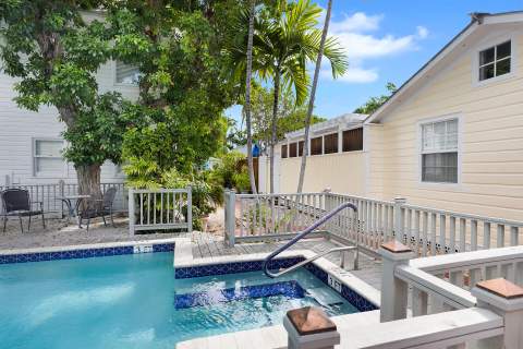 611 Grinnell Street #6, Key West FL - photo 7 of 36