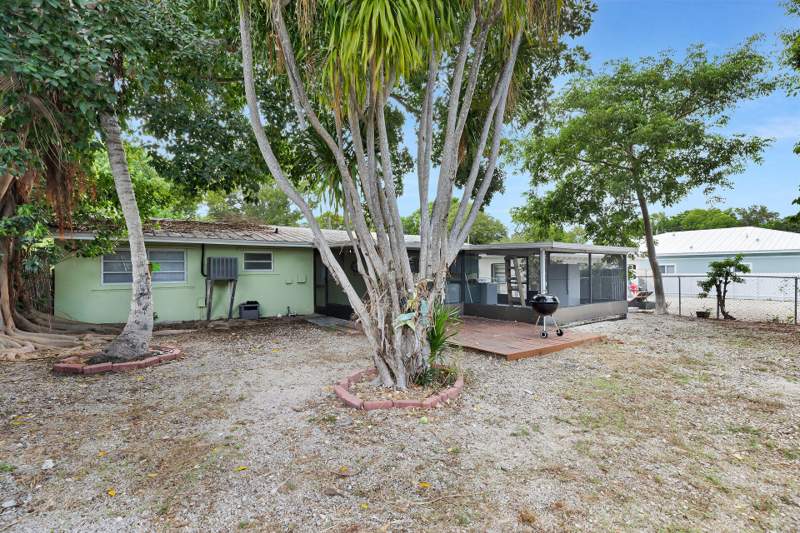 4 bedroom Single Family Residence at 664 Colson Drive, Twin Lakes (103.0), Key Largo — photo 3