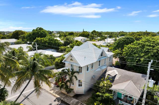 1220 Newton Street #5