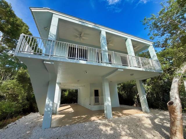 1025 Snapper Lane