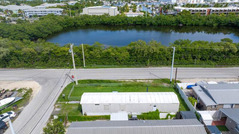 3 bedroom Mobile Home at 25D 10th Avenue, Lincoln Gard. No. 2 (5.0), Stock Island — photo 4