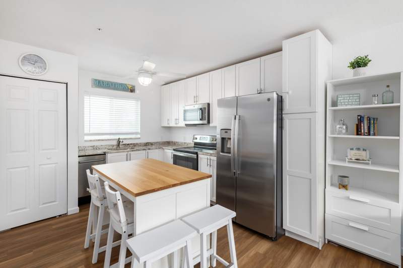 1 bedroom Condominium at 10877 Overseas Highway #31, Ocean Isles Fishing (52.5), Marathon — photo 5