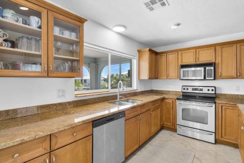 947 Gulf Drive, Summerland Key FL - photo 17 of 41