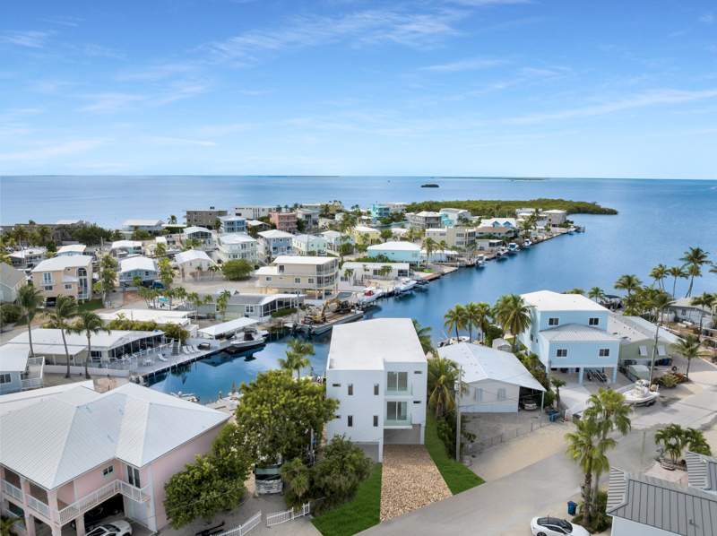 5 bedroom Single Family Residence at 109 Ellington Court, Hammer Point (93.0), Key Largo — photo 5