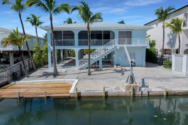 3 bedroom Single Family Residence at 947 Gulf Drive, Summerland Cove Isle (25.5), Summerland Key — photo 1