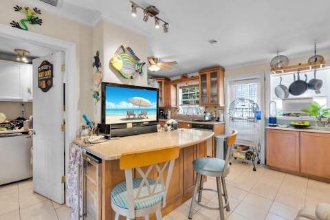 2506 Seidenberg Avenue, Key West FL - photo 18 of 28
