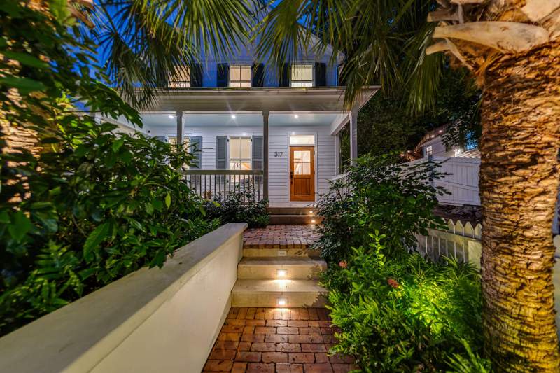 6 bedroom Single Family Residence at 317 Whitehead Street, Old Town - Unrecord (1.0), Key West — photo 2