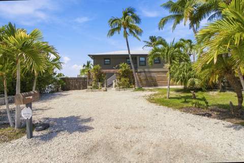 1422 Boca Chica Road, Geiger Key FL - photo 8 of 45