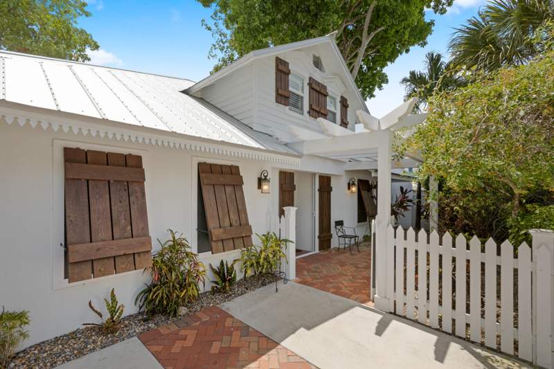 3 bedroom Single Family Residence at 1212 Olivia Street, W C Maloney Diagram (2.0), Key West — photo 2