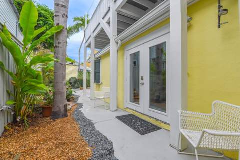 927 Thomas Street #1, Key West FL - photo 7 of 51