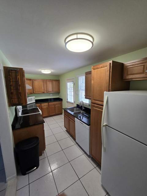 331 Ave F, Big Coppitt FL - photo 9 of 39