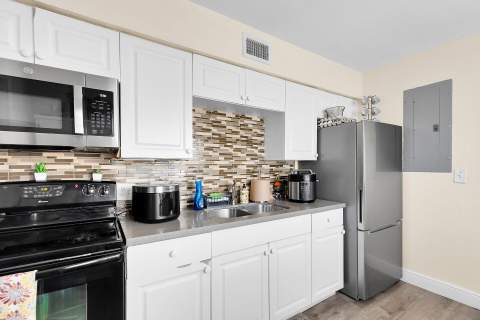 10881 7th Avenue Gulf, Marathon FL - photo 10 of 57