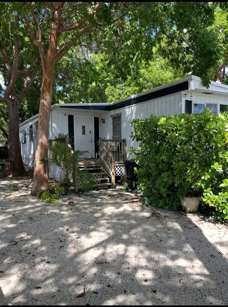 3 bedroom Mobile Home at 309 Lance Lane, Key Largo Mob Homesites (104.5), Key Largo — photo 2